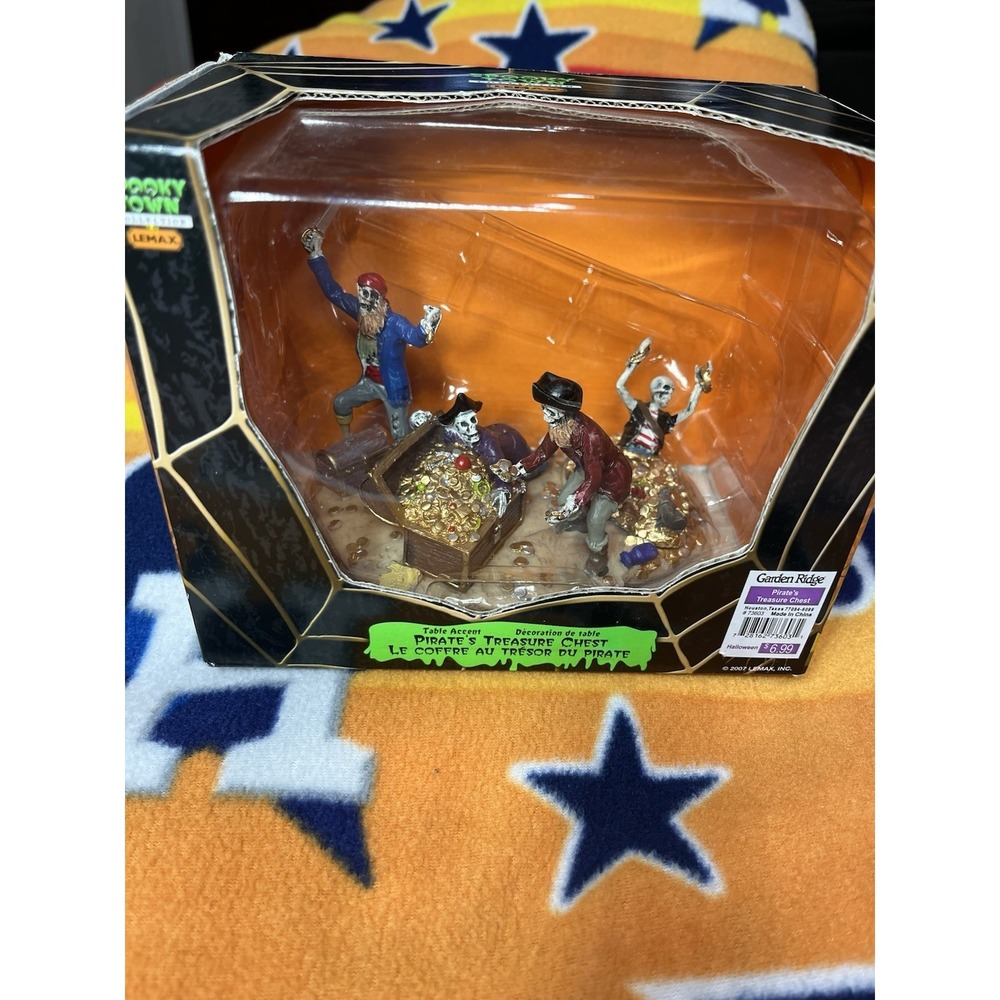Lemax Spooky Town 2007 Pirate's Treasure Chest Halloween 73603 W/Box